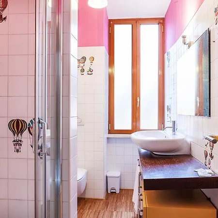 بيت ضيافة Ostiense *